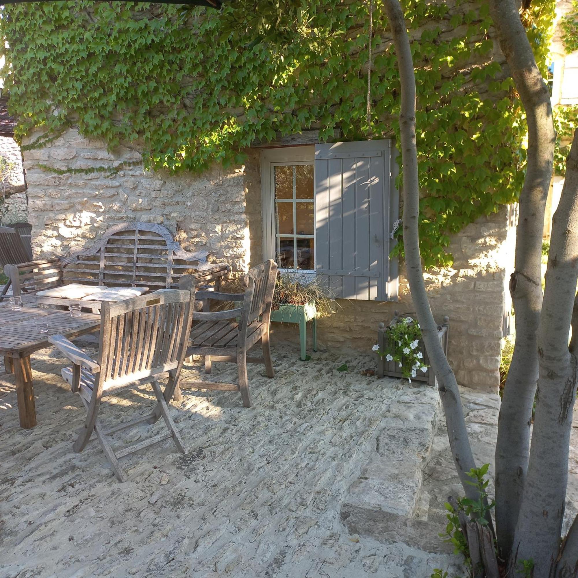 Le Mas Du Lavoir 고르드 외부 사진